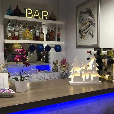 Capitol 3*