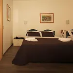 Capitol Hotel 3*